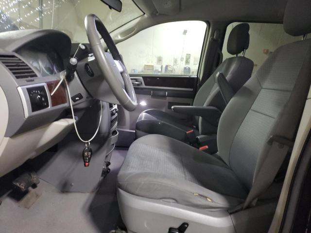 Photo 7 from auction – 2010 CHRYSLER TOWN & COU with VIN 2A4RR5D18AR442345