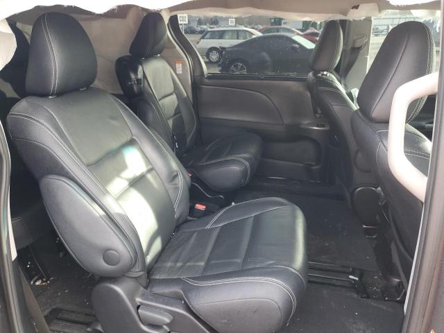 Photo 11 from auction – 2017 TOYOTA SIENNA SE with VIN 5TDXZ3DC7HS787869