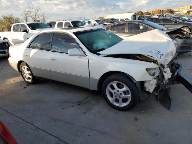 Photo 4 from auction – 2000 LEXUS ES 300 with VIN JT8BF28G3Y5092996