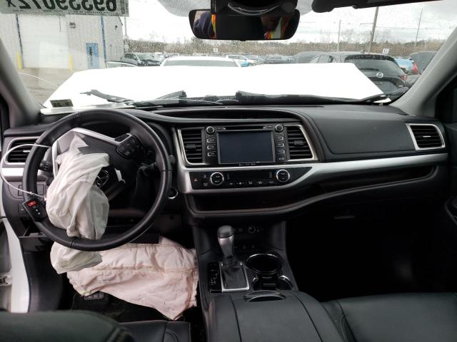 Photo 8 from auction – 2018 TOYOTA HIGHLANDER with VIN 5TDJZRFH7JS556445