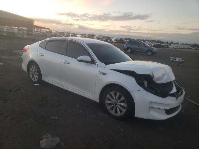 Photo 4 from auction – 2018 KIA OPTIMA LX with VIN 5XXGT4L30JG257985