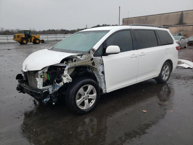 TOYOTA SIENNA LE 2015 with VIN 5TDKK3DC6FS587593 - Photo from auction
