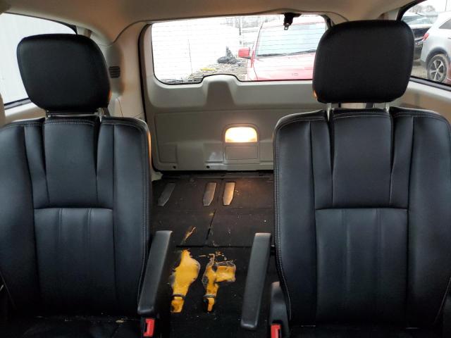 Photo 10 from auction – 2016 CHRYSLER TOWN & COU with VIN 2C4RC1BG5GR281002