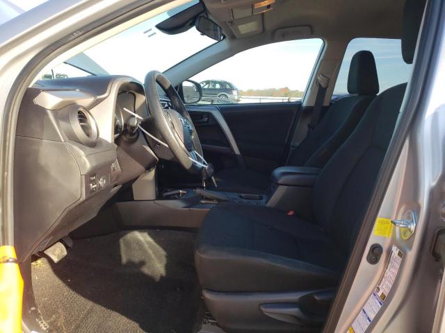 Photo 7 from auction – 2018 TOYOTA RAV4 LE with VIN 2T3BFREVXJW725103