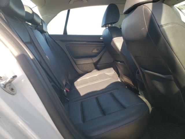 Photo 10 from auction – 2010 VOLKSWAGEN JETTA WOLF with VIN 3VWRA7AJ2AM094141