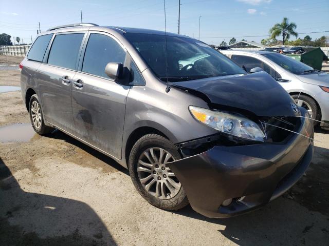 Photo 4 from auction – 2013 TOYOTA SIENNA XLE with VIN 5TDYK3DC2DS379489