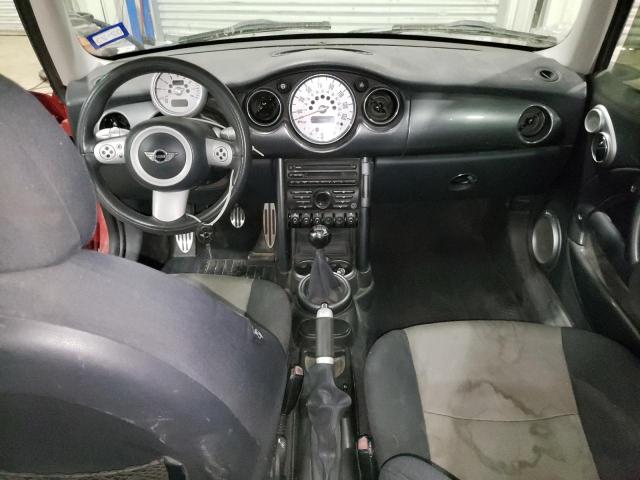Photo 8 from auction – 2006 MINI COOPER S with VIN WMWRE335X6TN26223