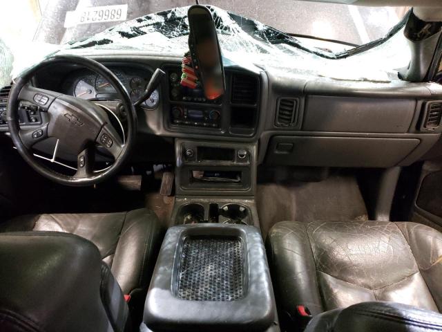 Photo 8 from auction – 2004 CHEVROLET AVALANCHE with VIN 3GNEK12T64G162527