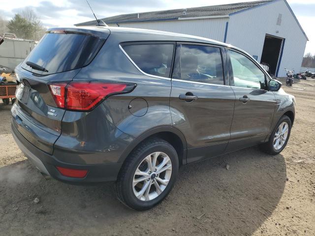 Photo 3 from auction – 2019 FORD ESCAPE SE with VIN 1FMCU9GD2KUA14942