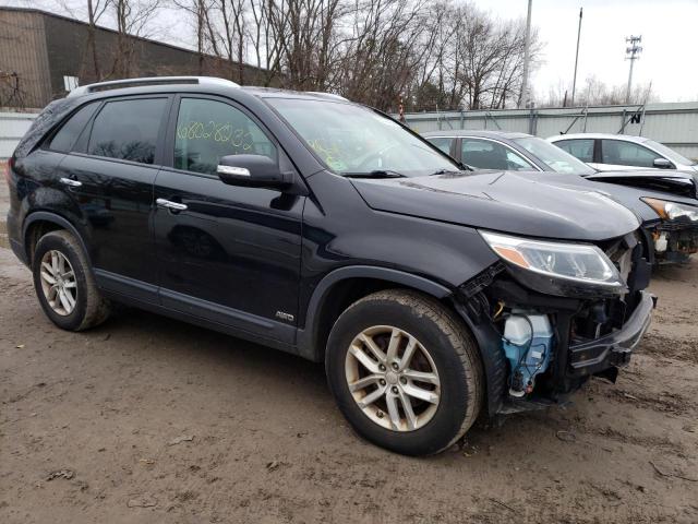 Photo 4 from auction – 2015 KIA SORENTO LX with VIN 5XYKTDA64FG554641