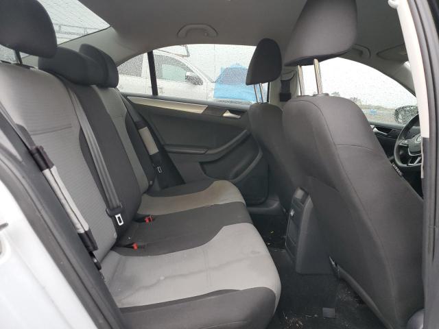 Photo 10 from auction – 2017 VOLKSWAGEN JETTA S with VIN 3VW2B7AJ4HM384647