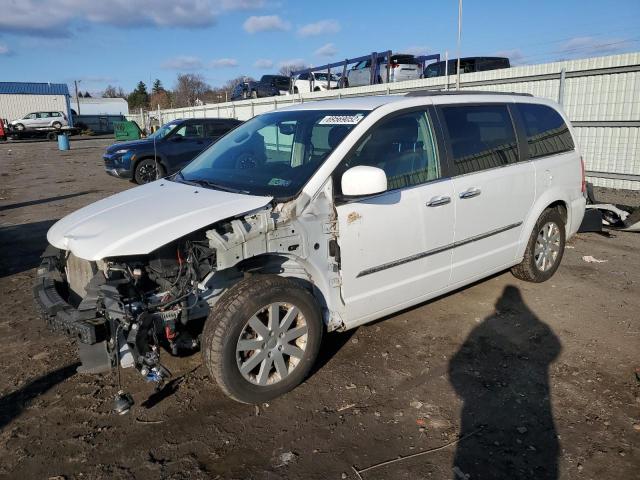 Photo 1 from auction – 2015 CHRYSLER TOWN & COU with VIN 2C4RC1BG0FR711579