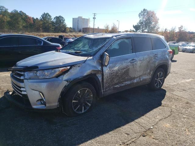 TOYOTA HIGHLANDER 2018 with VIN 5TDKZRFH4JS538781 - Photo from auction
