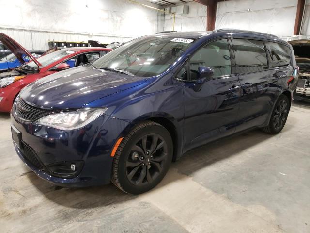 CHRYSLER PACIFICA T 2018 with VIN 2C4RC1FG2JR333784 - Photo from auction