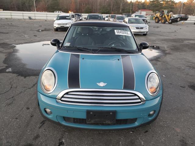 Photo 5 from auction – 2007 MINI COOPER with VIN WMWMF335X7TT54705