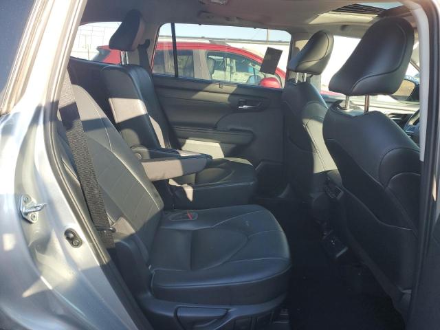 Photo 11 from auction – 2021 TOYOTA HIGHLANDER with VIN 5TDGZRBH0MS529866