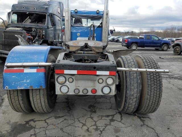 Photo 6 from auction – 2010 PETERBILT 389 with VIN 1XPXD40X8AD113484