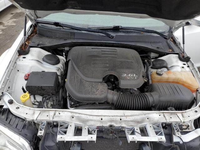 Photo 11 from auction – 2014 CHRYSLER 300C with VIN 2C3CCAEG1EH378061