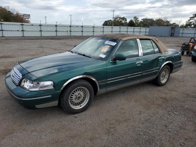 FORD CROWN VICT 2000 with VIN 2FAFP74W3YX150698 - Photo from auction