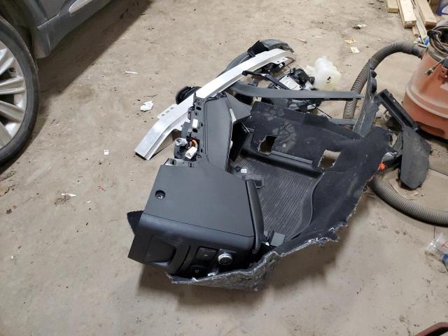 Photo 13 from auction – 2022 FORD EXPLORER L with VIN 1FM5K8FW8NNA01686