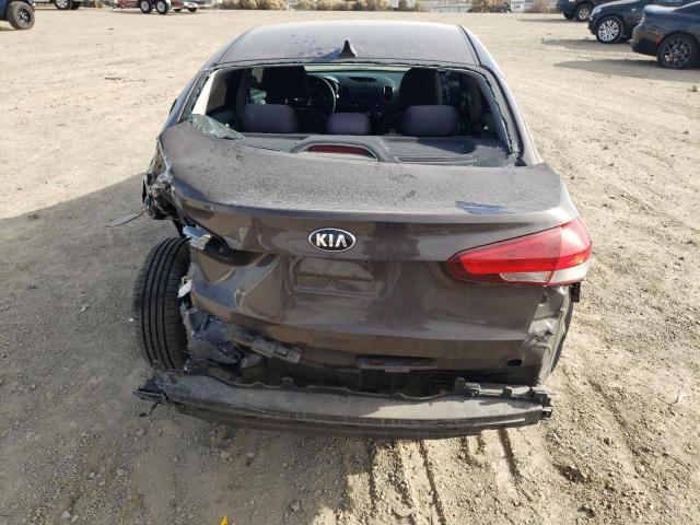 Photo 6 from auction – 2017 KIA FORTE LX with VIN 3KPFL4A77HE018972