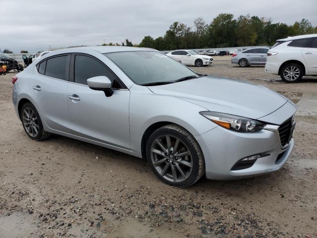 Photo 4 from auction – 2018 MAZDA 3 TOURING with VIN 3MZBN1V30JM206370