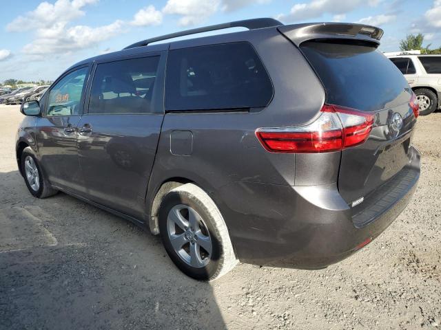 Photo 2 from auction – 2015 TOYOTA SIENNA LE with VIN 5TDKK3DC7FS651981