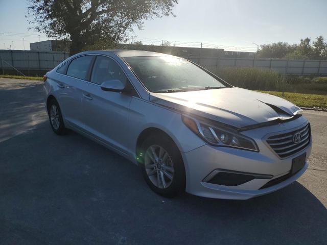 Photo 4 from auction – 2017 HYUNDAI SONATA SE with VIN 5NPE24AF0HH539503
