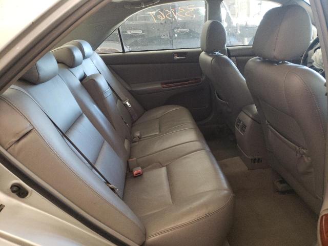 Photo 10 from auction – 2005 TOYOTA CAMRY LE with VIN 4T1BF30K25U600010