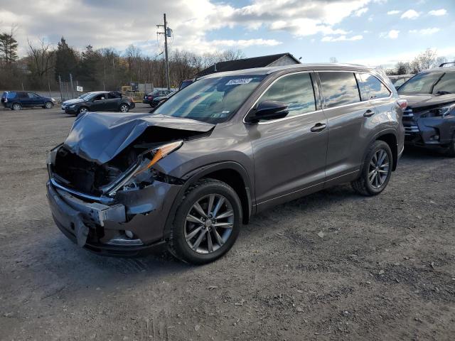 TOYOTA HIGHLANDER 2015 with VIN 5TDDKRFH7FS217094 - Photo from auction