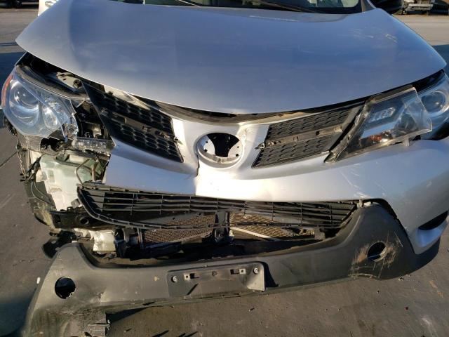 Photo 11 from auction – 2014 TOYOTA RAV4 LE with VIN JTMZFREV0EJ015078