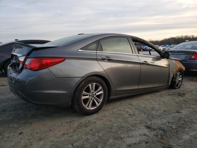 Photo 3 from auction – 2013 HYUNDAI SONATA GLS with VIN 5NPEB4AC8DH604520