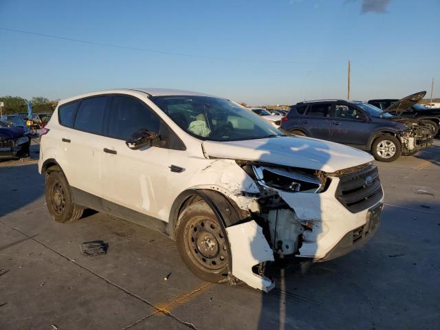 Foto 4 de la subasta – 2017 FORD ESCAPE S con VIN 1FMCU0F72HUC49177