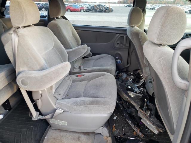 Photo 11 from auction – 2005 TOYOTA SIENNA with VIN 5TDZA23C05S231619