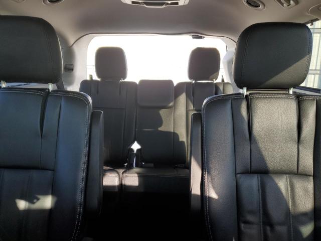 Photo 10 from auction – 2015 CHRYSLER TOWN & COU with VIN 2C4RC1BG0FR711579