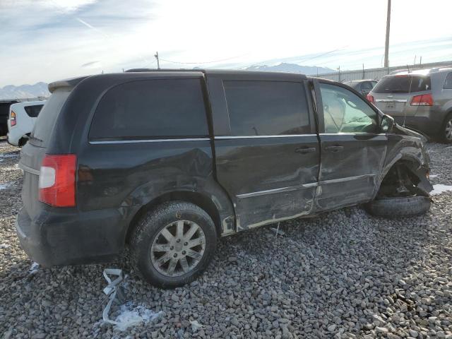 Photo 3 from auction – 2016 CHRYSLER TOWN & COU with VIN 2C4RC1BG2GR237961