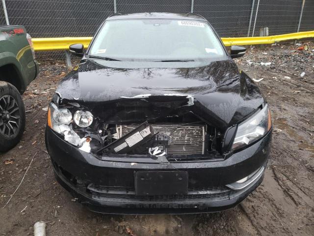 Photo 5 from auction – 2015 VOLKSWAGEN PASSAT S with VIN 1VWAT7A36FC120399