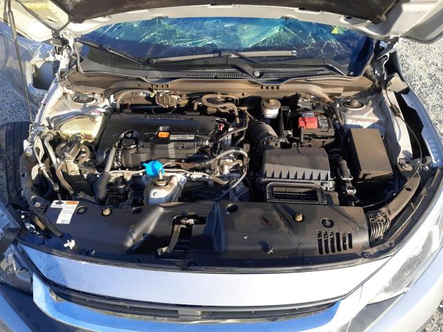 Photo 11 from auction – 2017 HONDA CIVIC LX with VIN 2HGFC2F58HH537403