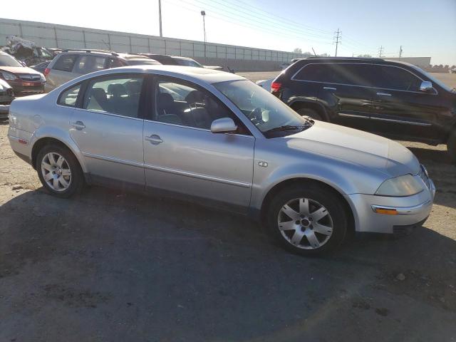 Photo 4 from auction – 2002 VOLKSWAGEN PASSAT GLX with VIN WVWRH63B32P185140