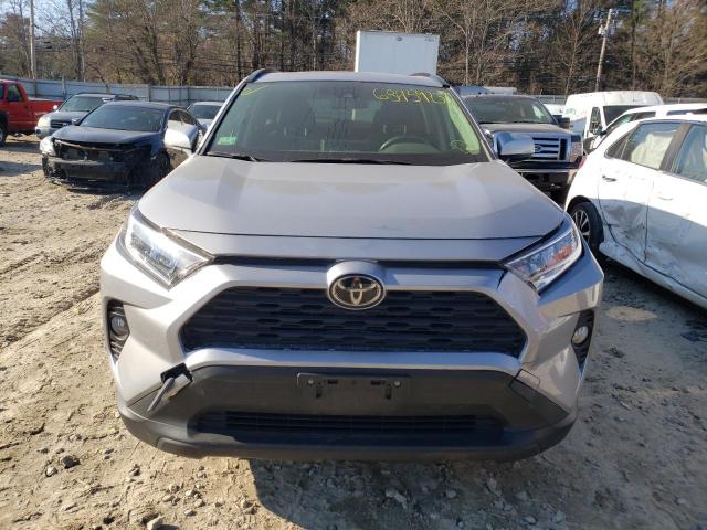 Photo 5 from auction – 2019 TOYOTA RAV4 XLE with VIN JTMP1RFV0KD500996