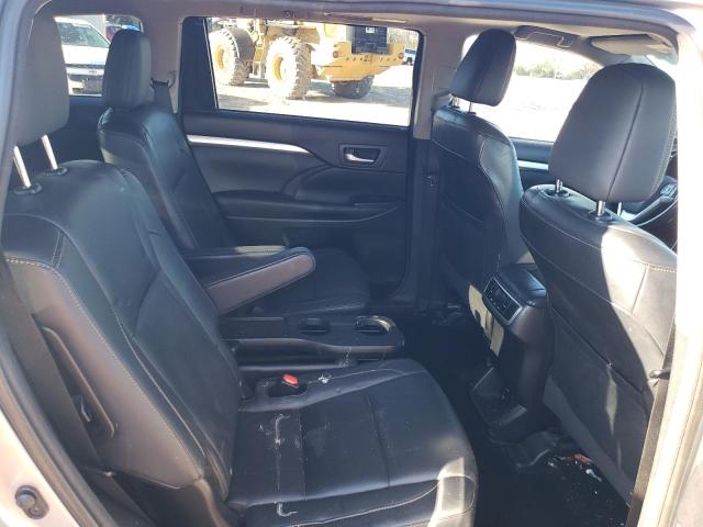 Photo 11 from auction – 2015 TOYOTA HIGHLANDER with VIN 5TDKKRFHXFS093930