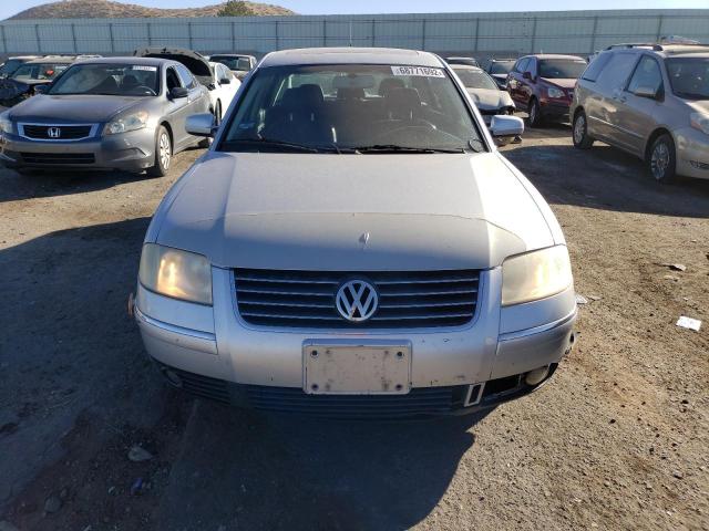 Photo 5 from auction – 2002 VOLKSWAGEN PASSAT GLX with VIN WVWRH63B32P185140