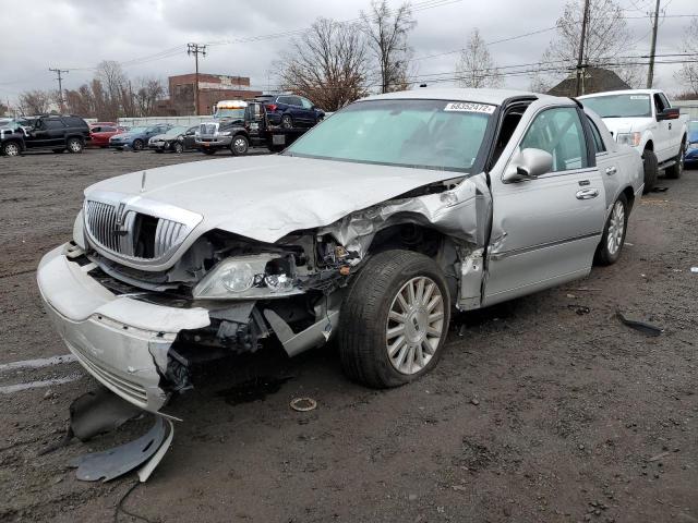 LINCOLN TOWN CAR E 2004 with VIN 1LNHM81W44Y619597 - Photo from auction