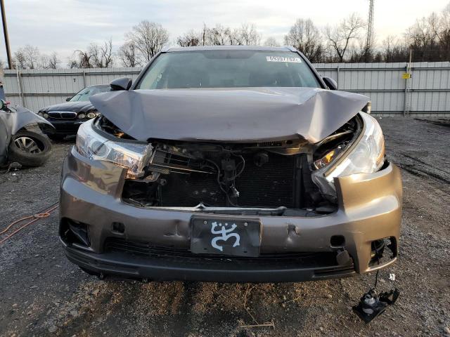Photo 5 from auction – 2016 TOYOTA HIGHLANDER with VIN 5TDJKRFH6GS294866