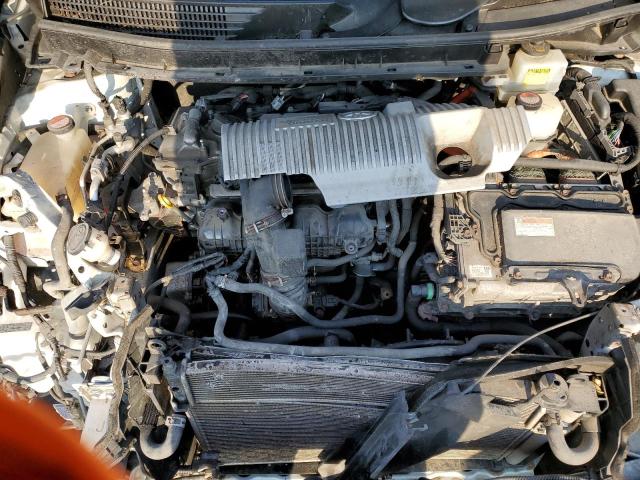 Photo 11 from auction – 2014 TOYOTA PRIUS V with VIN JTDZN3EUXEJ014222
