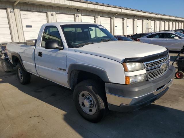 Photo 4 from auction – 2005 CHEVROLET SILVERADO with VIN 1GCHC24UX5E282404