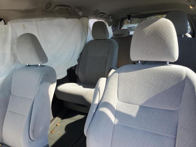 Photo 10 from auction – 2015 TOYOTA SIENNA LE with VIN 5TDJK3DC2FS112504