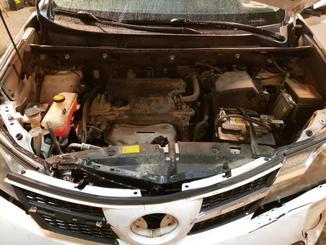 Photo 12 from auction – 2014 TOYOTA RAV4 XLE with VIN JTMWFREV6ED027303