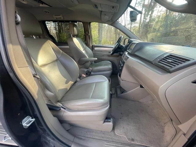 Photo 5 from auction – 2011 VOLKSWAGEN ROUTAN SE with VIN 2V4RW3DG7BR740433