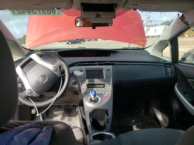 Photo 8 from auction – 2013 TOYOTA PRIUS with VIN JTDKN3DU3D1647033